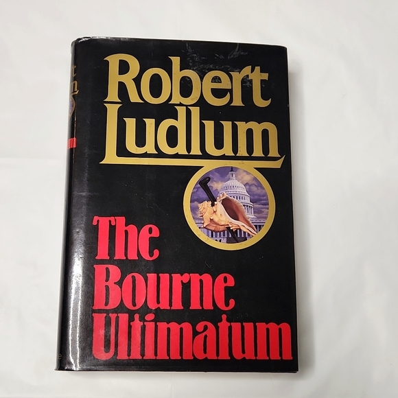 The Bourne Ultimatum by Robert Ludlum - Picture 2 of 10